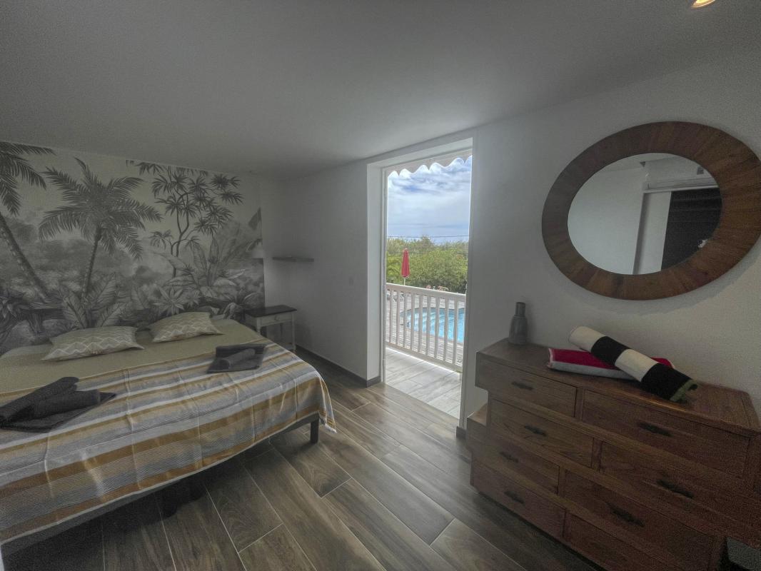 25.Location villa piscine vue mer Saint François  Guadeloupe_Chambre 1